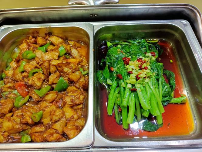 晨光與煙火 在攜程三鉆酒店，重逢一頓自助早餐的溫度